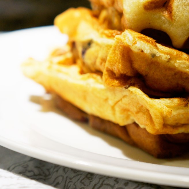 blueberry-waffles-feature-image